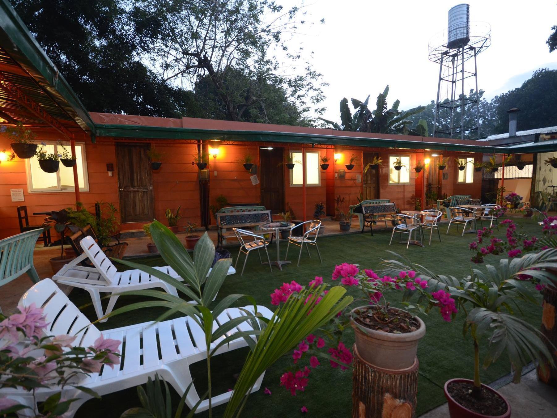 Airportside Inn Puerto Princesa Esterno foto