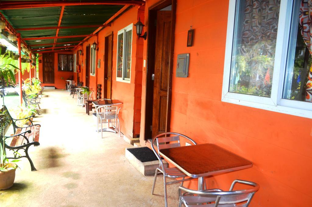 Airportside Inn Puerto Princesa Esterno foto