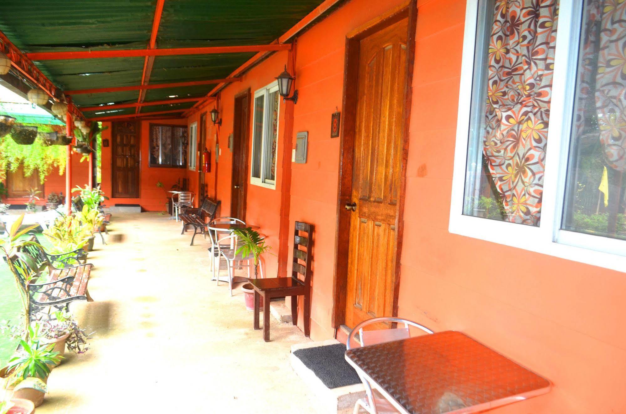 Airportside Inn Puerto Princesa Esterno foto
